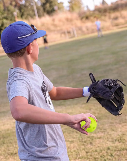 20 Pack Plastic Practice Balls for Baseball & Softball - Soft Ball for Baseballs Hitting, Pitching, Batting Training, Lightweight Hollow Limited Flight Indoor & Outdoor Sport Diameter 2.83in offpricesports